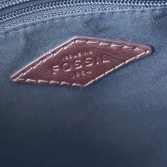 Fossil Black Pebbled Leather Crossbody Purse - Picture 12 of 14